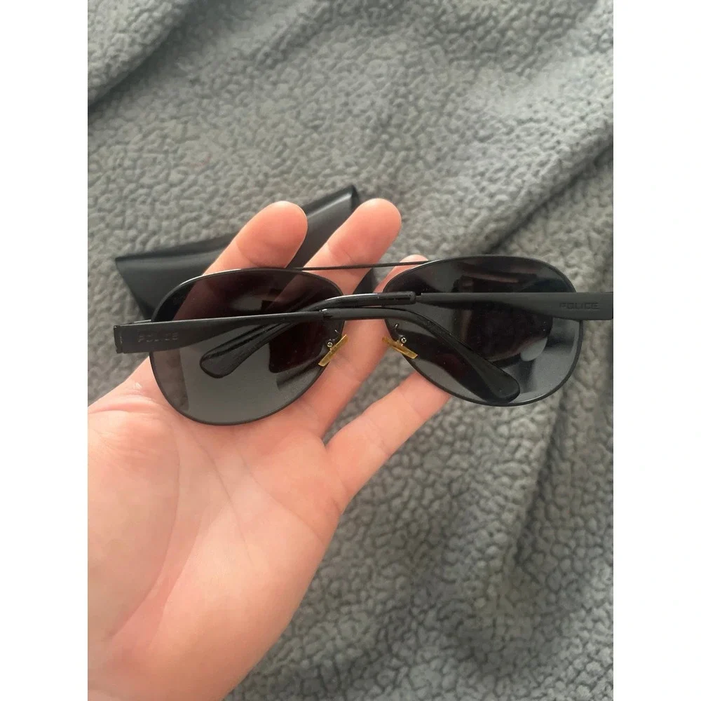 Police sunglasses with‎ case